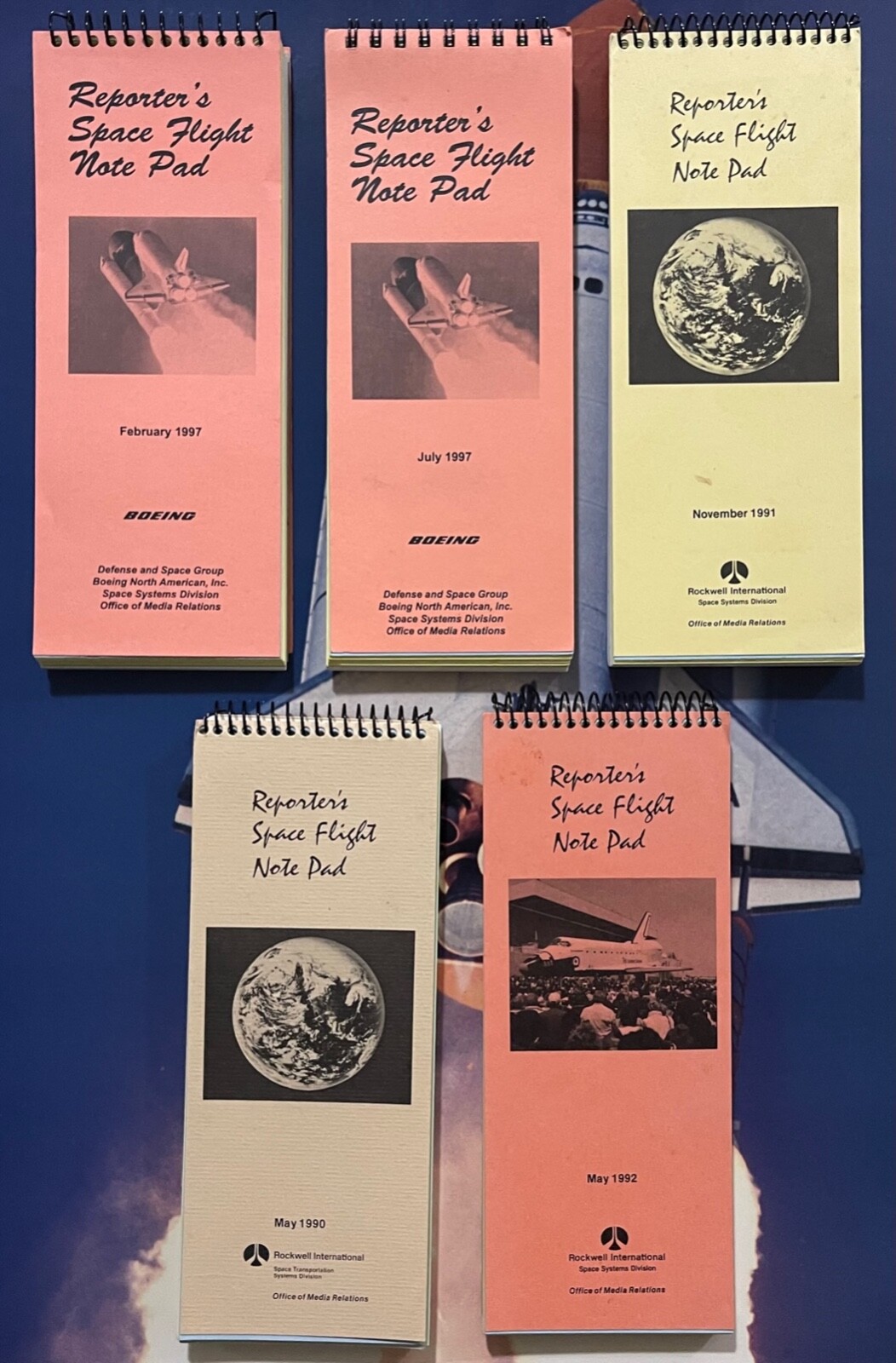 ROCKWELL INTERNATIONAL & BOEING NEWS MEDIA SPACE FLIGHT NOTE PAD LOT OF 5 UNUSED