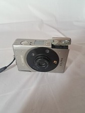 Canon ELPH Point and Shoot APS Film Camera No Battery Flash Doesn't Close Tight