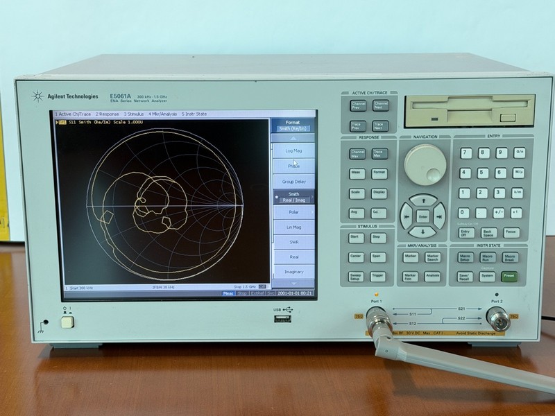 Keysight E5061A Network Analyzer