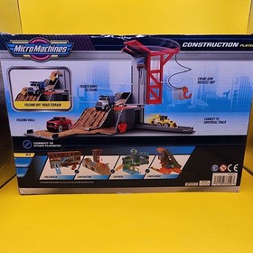 2020 Micro Machines Construction Expanding Playset w Exclusive Vehicle