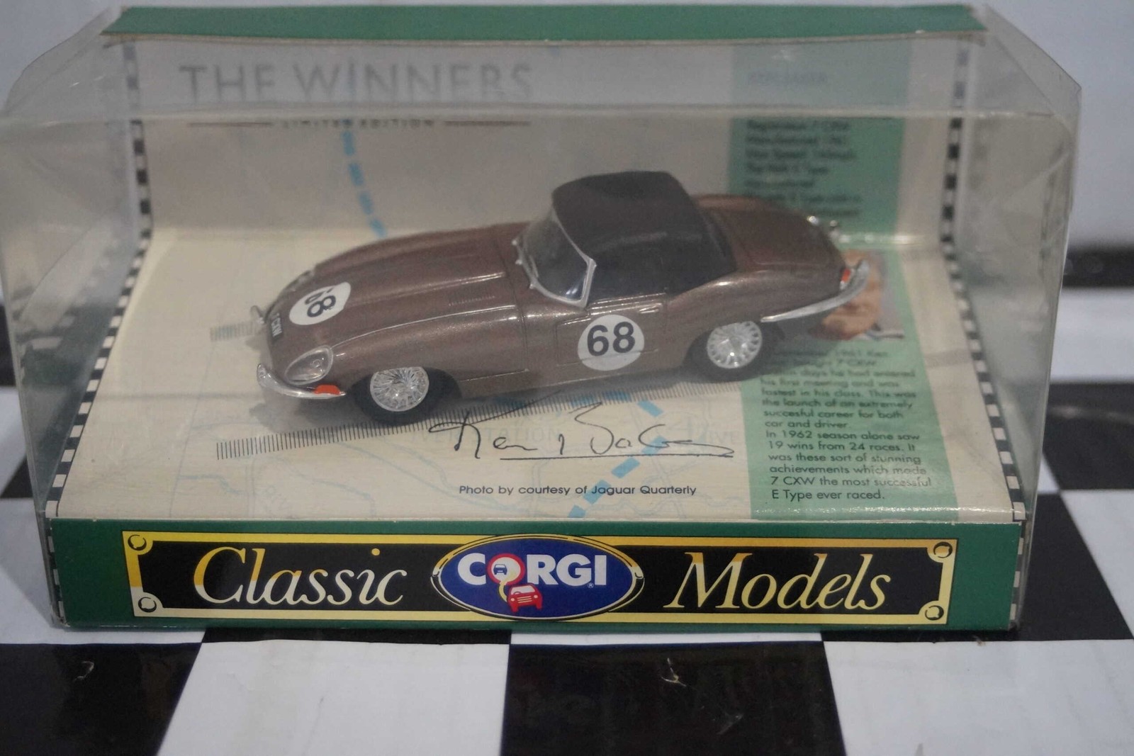 Corgi Jaguar e type classic models with Ref 96082 1/43rd