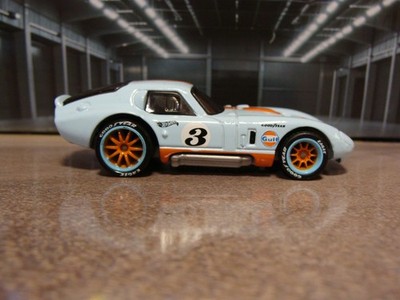 ´64 Shelby Cobra Daytona Coupe       HW Umbau auf Real Riders / Gummireifen