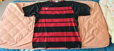 T-shirt NIKE Taille XL Rouge Et Noir - Photo 1/4