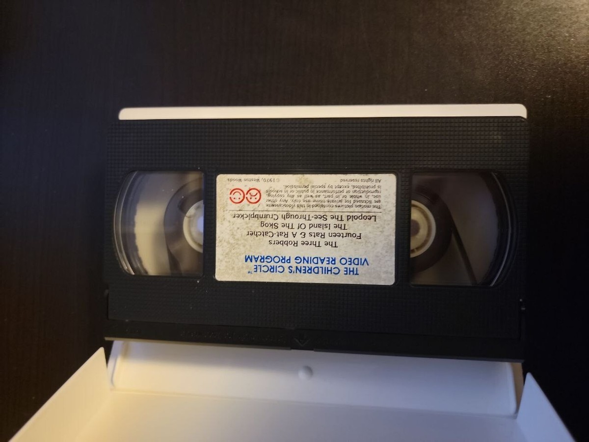 The Children's Circle The Three Robbers VHS Video Reading The Children's Circle The Three Robbers VHS Video Reading