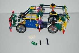 Lot K'nex  -Pre-made Car & Knex Creatures Value Tub 400 pcs. Item 12077