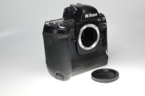 Nikon D1X 5.3MP Digital SLR Camera Body #G031