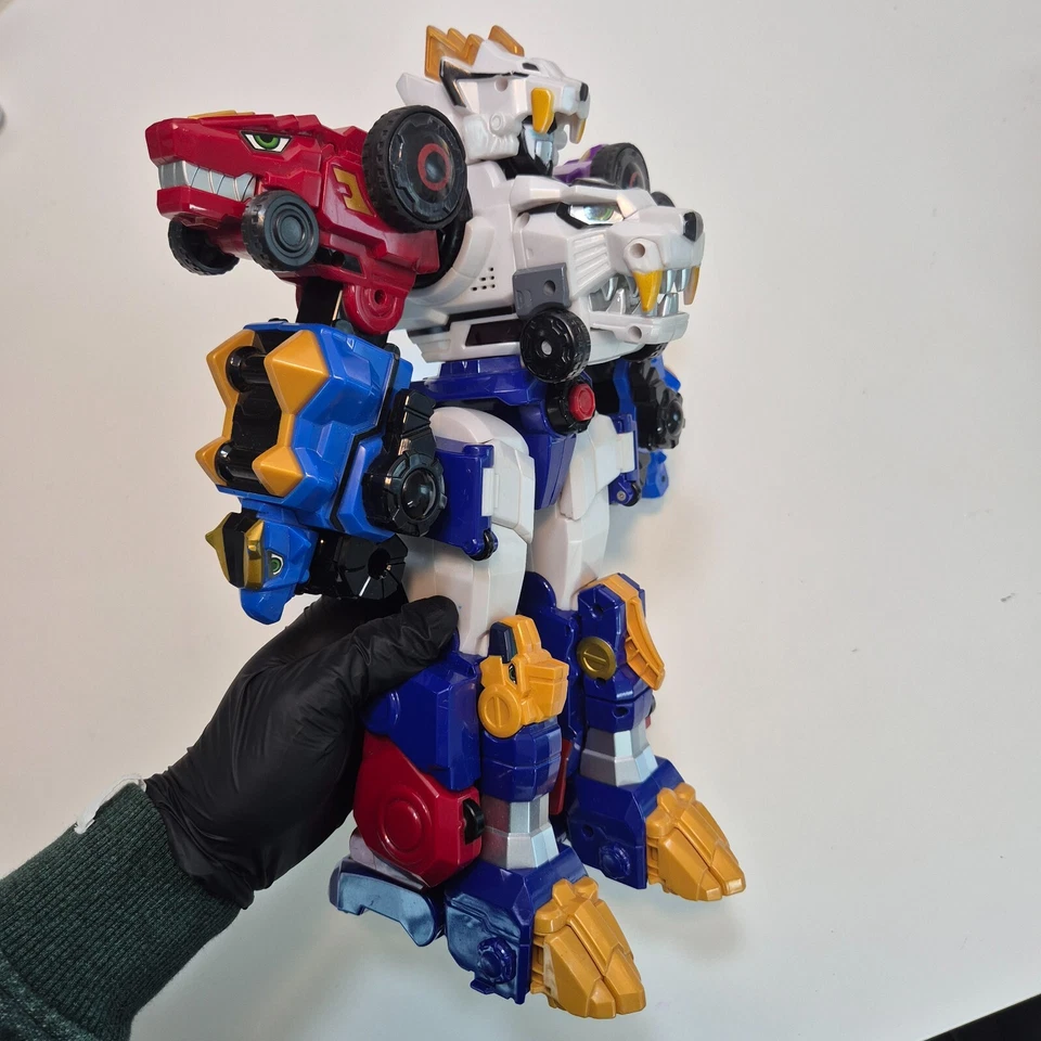 Dino Core Ultra D-Buster SABER KOREA TOY [USED ITEM] - Image 4 of 4