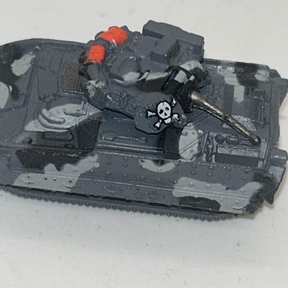 Vintage Anos 90 Galoob Micro Máquinas Bradley Tanque Terror Militar - Imagem 4 de 4