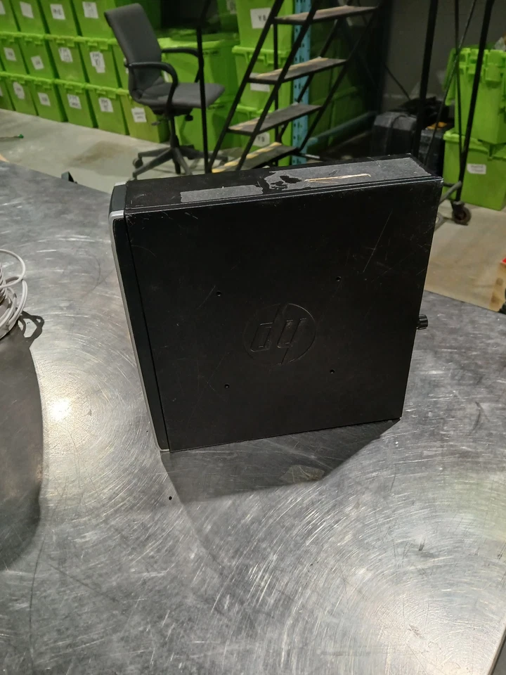 hp compaq elite 8300 sff Desktop FOR PARTS ONLY - Image 3 of 4