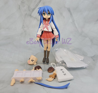 Konata Izumi figma 008 Action Figure Winter School Uniform Ver Lucky Star