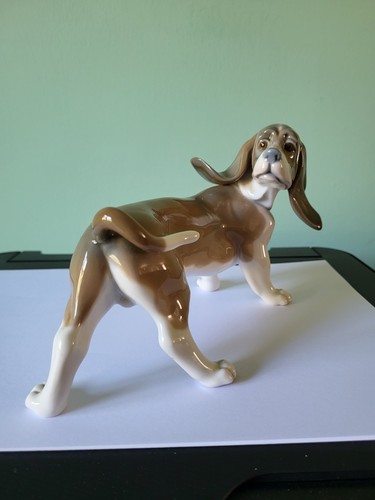 A VINTAGE LLADRO BROWN & CREAM BASSET HOUND (DOG) #1066: 7.5" LONG: VG CONDITION - Picture 2 of 7