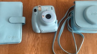 FUJIFILM INSTAX mini 12 Travel Set   Pastel Blue + original Fotoalbum  