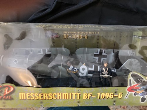 21st century toys 1/18 WWII German Messerschmitt Bf 109 G-6 mint in box - Picture 3 of 9