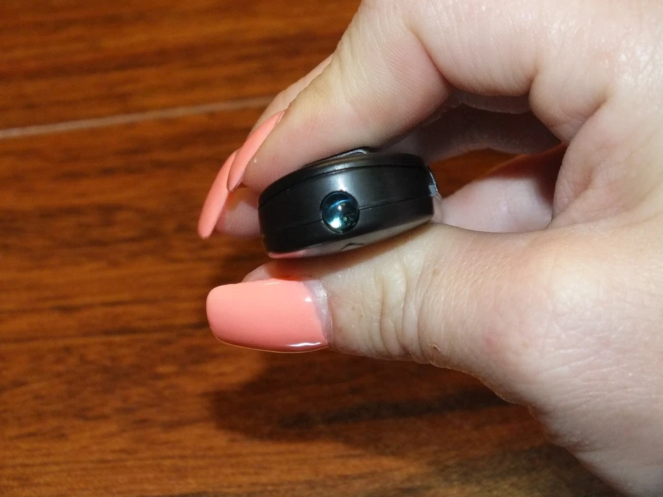 Genuine Fujifilm Remote Shutter Release with Strap Loop for Discovery 270 *READ* - Image 3 of 4