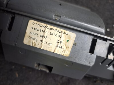 V1* Mercedes Benz W639 Vito Aschenbecher Cup Halter A 6398100130  