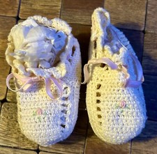 Vintage Pair Of Big Doll Or Small Childs Shoes So Precious Crochet