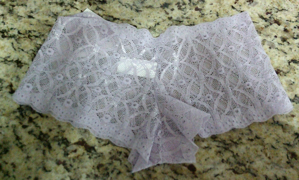 Calcinha curta nova com etiquetas Donna L'Oren lilás roxa cintura baixa menino P - Imagem 2 de 2