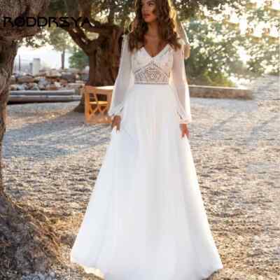 Long Sleeve Wedding Dress Elegant V-Neck Applique Lace Bridal Gown Backless