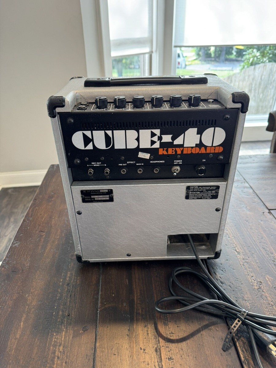 Roland CUBE-40 SPECIALIZED MUSIC AMPLIFIER CK-40 KEYBOARD Roland CUBE-40 SPECIALIZED MUSIC AMPLIFIER CK-40 KEYBOARD