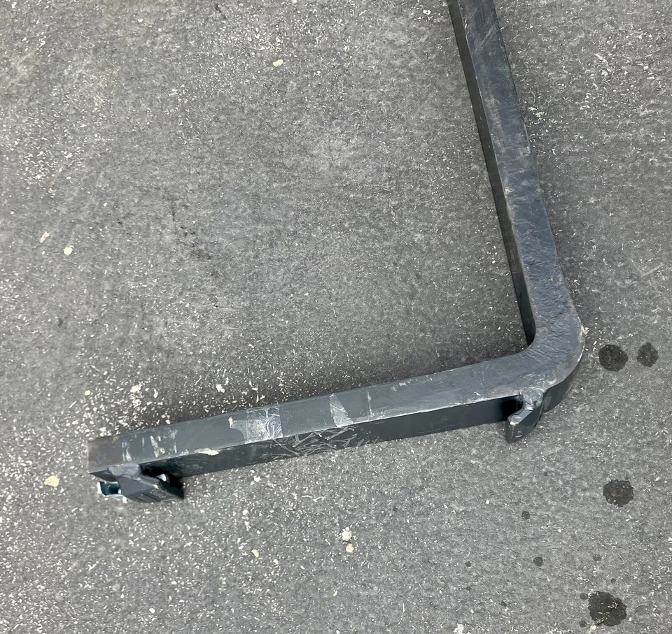 Genuine OEM JOHN DEERE 48" PALLET FORK TINE ITA CLAS AT309285 - Image 4 of 4