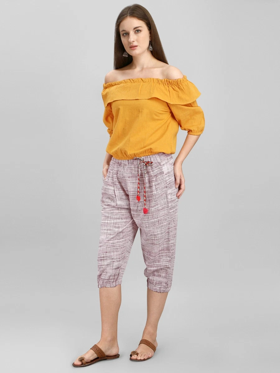 Pantalone e shop top coordinati