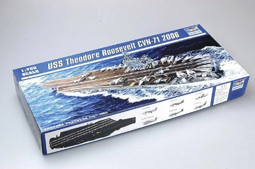 Uss Theodore Roosevelt CVN-71 2006 Ship Aircraft Carrier Plastic Kit 1:700 Foto 2 de 4