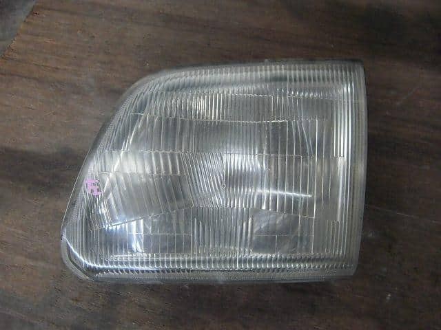 SUBARU Sambar 1999 GD-TV2 Left Headlight 84001TC010 [Used] [PA67478484]