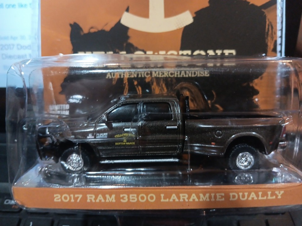 Modèle Réduit 1:64 RAM 3500 Laramie Dually - Série TV Yellowstone (2017) - Marron, Greenlight