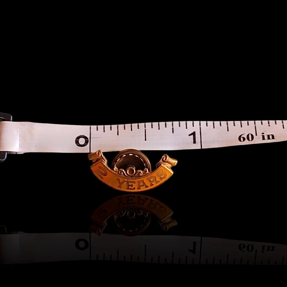 Antique Yellow Enamel Screw Back Tie Tack Pin Lapel 2 Years Ribbon Service Pin - Image 3 of 4