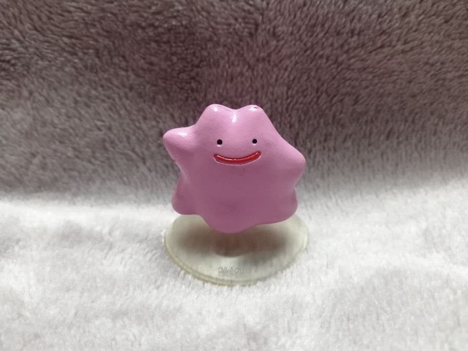 Pokemon Ditto Suction Cup Mini Figure Retro Collectible 15+
