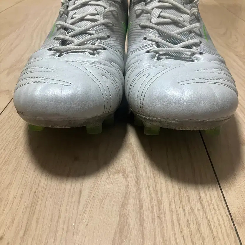 Asics Ultra Zza 3 Soccer Shoes - Size 260, Excellent Condition thumbnail 3