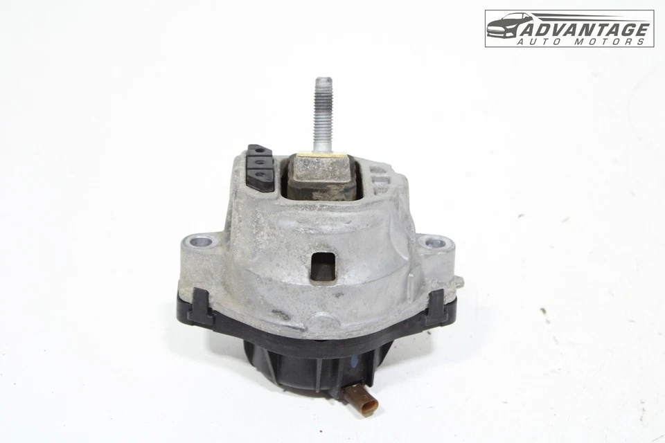 Cadillac CT4 2020-2025 2,0 L motor lado del pasajero derecho soporte montaje OEM Foto 4 de 4
