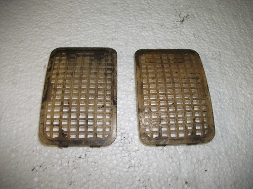 TRIUMPH MK1/2 2000 2500 BW35 AUTO TRANS BELLHOUSING VENT COVERS X 2 FREE POSTAGE