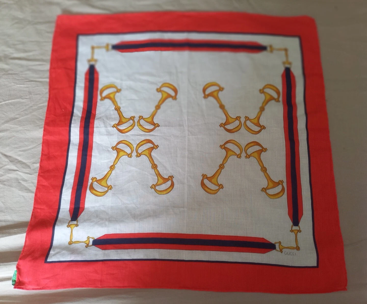 Foulard Gavroche Gucci, Scarf Gucci 57 Cm× 55 Cm