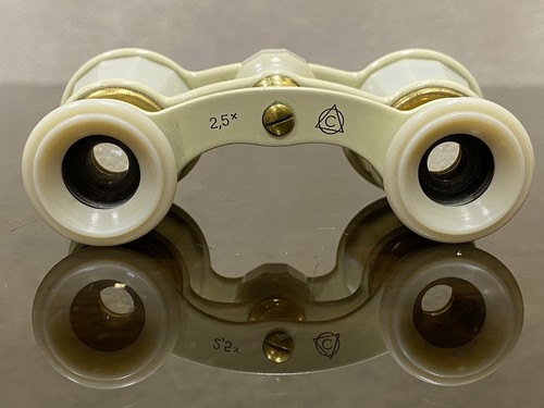 VINTAGE SOVIET USSR BINOCULARS / THEATER OPERA GLASSES 2.5 x 24 & LEATHER CASE - Picture 5 of 12