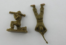 2 Vintage Plastic Army Men Brown Dark Green 2" Tall Standing