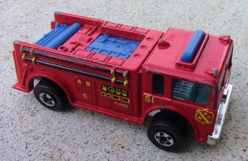 Vintage Hot Wheels Mattel Fire Eater #51 Engine Truck 1976 Malaysia - Picture 2 of 4