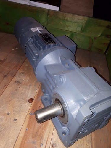 SEW Eurodrive K47 DT71D4/BMG/HR/TH/ES1T No. 8103072 (nuevo stock antiguo) - Imagen 5 de 7