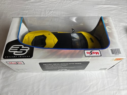 Modelo de automóvil diecast Maisto Lamborghini Centenario amarillo edición especial 1:18 - Imagen 13 de 15