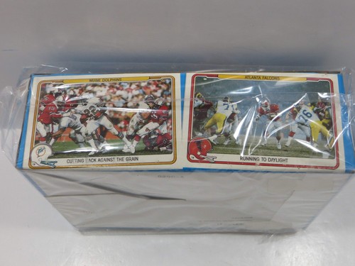 1982 FLEER TEAMS IN ACTION FOOTBALL EMPTY WAX BOX Lot of 2 BOXES - Picture 6 of 7