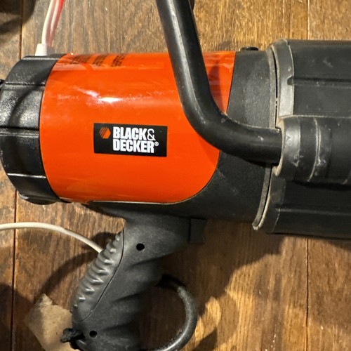 Black And Decker Rechargeable Spotlight V2 Night Tracker VEC157BD Orange (129) - Picture 4 of 5
