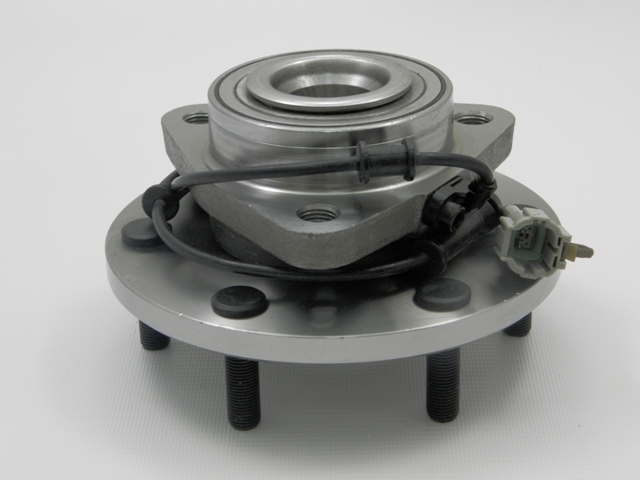 Front Wheel Hub for Nissan Armada 03-, Titan 03-, Infiniti QX56 03-