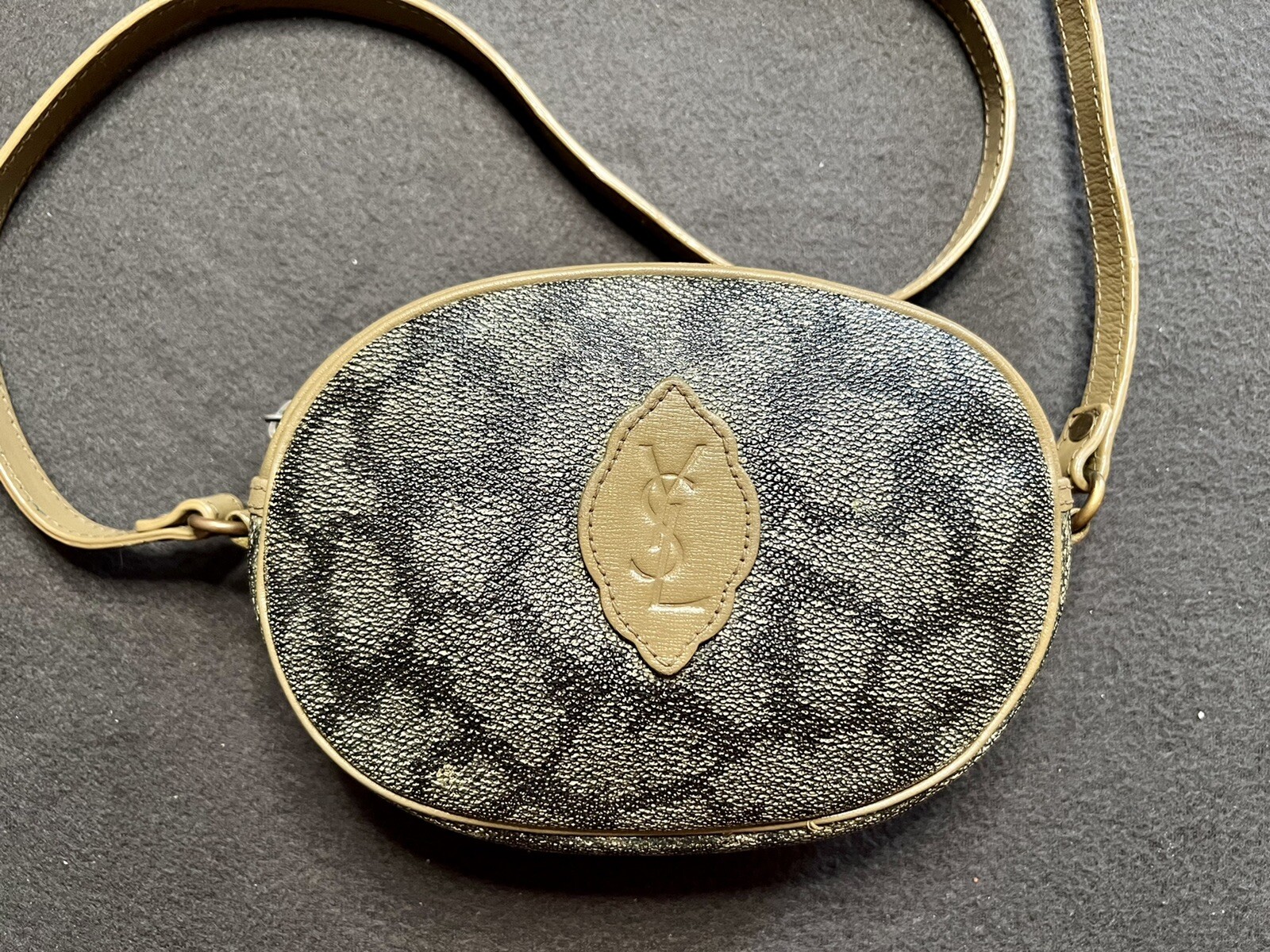 Yves Saint Laurent Borsa a tracolla a tracolla vintage rara logo unisex YSL