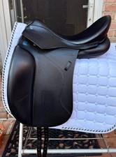 2025 Stubben Euphoria Dressage Saddle. 30cm tree 17.5&rdquo; seat. Pristine condition