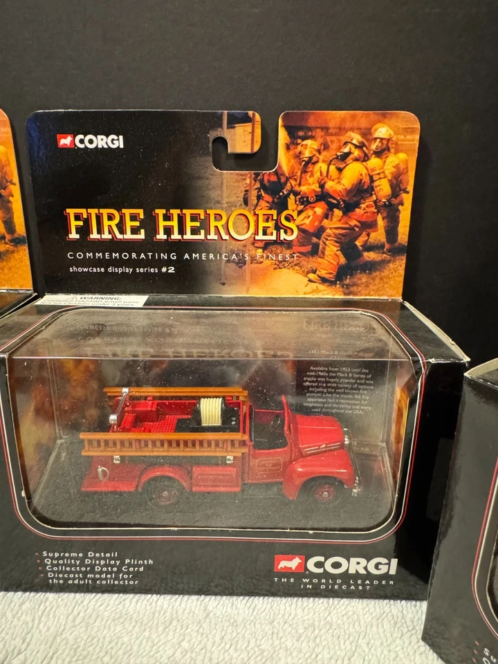 Corgi Fire Heroes Lot of 4 Ford Pumper Trucks New in Box x4 - Image 4 of 4