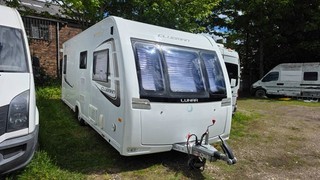 2014 Lunar Clubman SE 4 berth caravan with motor mover and air awning