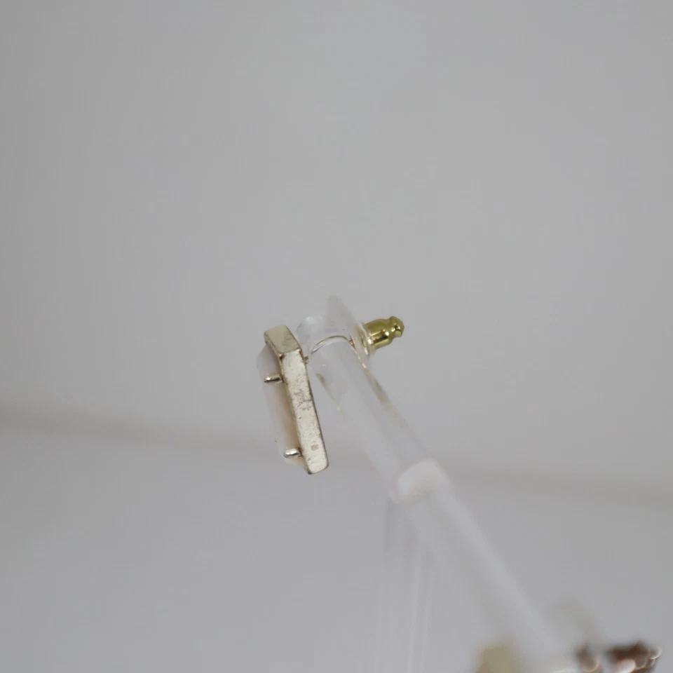 Brinco de barra de quartzo dourado/branco Kendra Scott Lady - Imagem 4 de 4