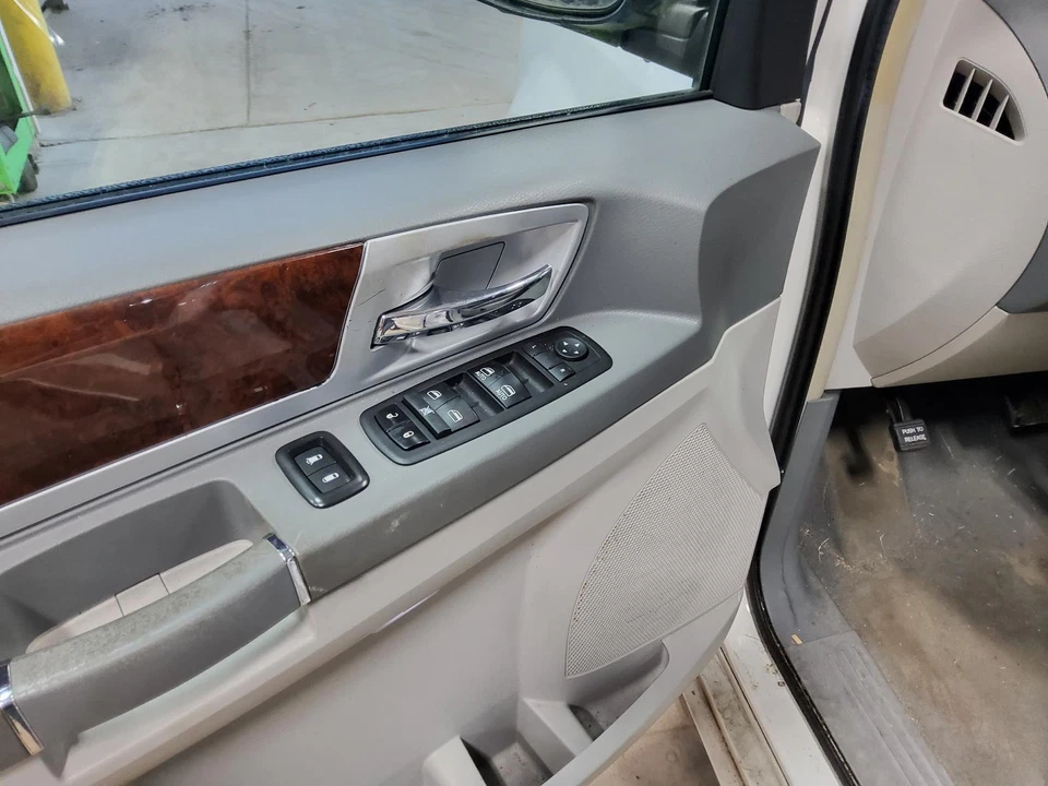 Bolsa de aire usada para panel de instrumentos derecha se adapta a: Chrysler Town & Country Front Pas 2010 Foto 2 de 4