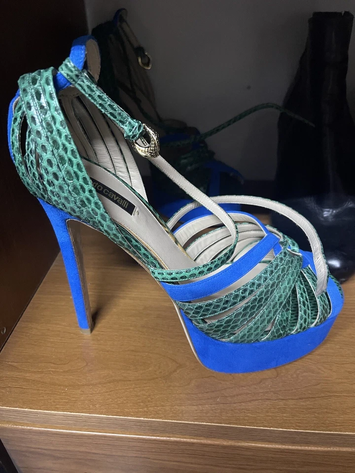 Sandalias Roberto Cavalli Azul y Verde Azul/Verde Gamuza Cuero Repujado Talla 40 Foto 3 de 4