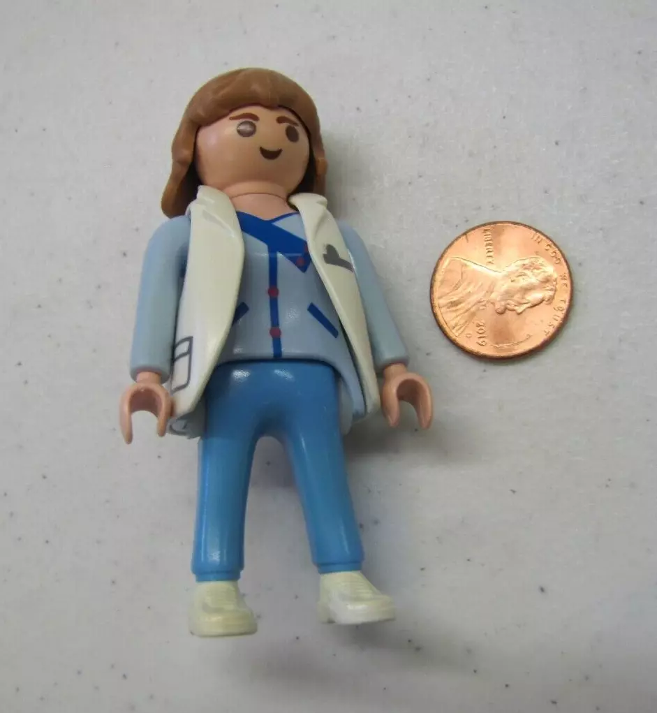 PLAYMOBIL Figure WOMAN LADY DOCTOR PHYSICIAN Vet Nurse Clinic White Vest